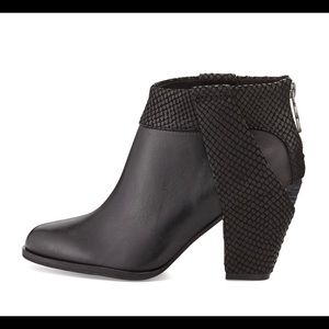 Black Leather Booties Sz 6